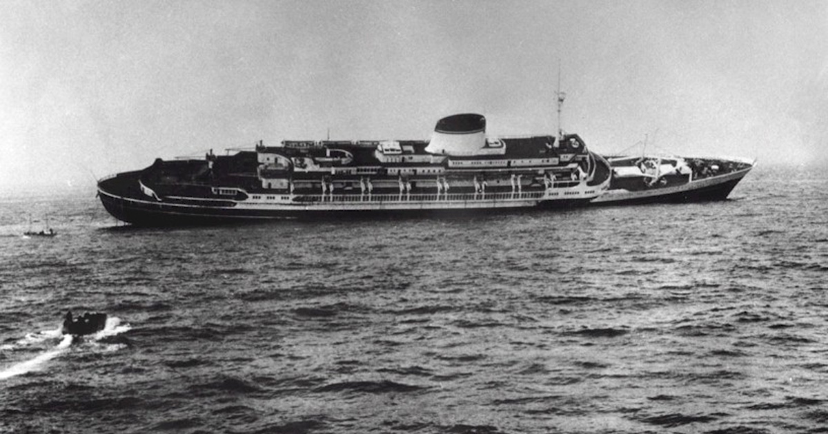 Andrea Doria sinking. Photo from Dr. Lester S. Sinness (Courtesy of Dr. Joseph B. Levy) via www.andreadoria.org.